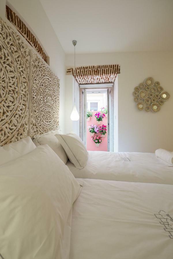Sunshine House - Exclusive Apartment - Home By The Castle Lisboa Exterior foto