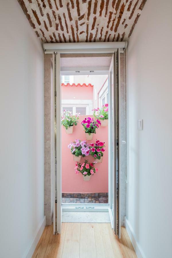 Sunshine House - Exclusive Apartment - Home By The Castle Lisboa Exterior foto